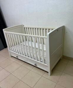 Classic White Wooden Baby Cot / Crib with Under-Bed Storage Drawer & Mattress – Slatted Side Panels with Grey Round Knobs - Image 5