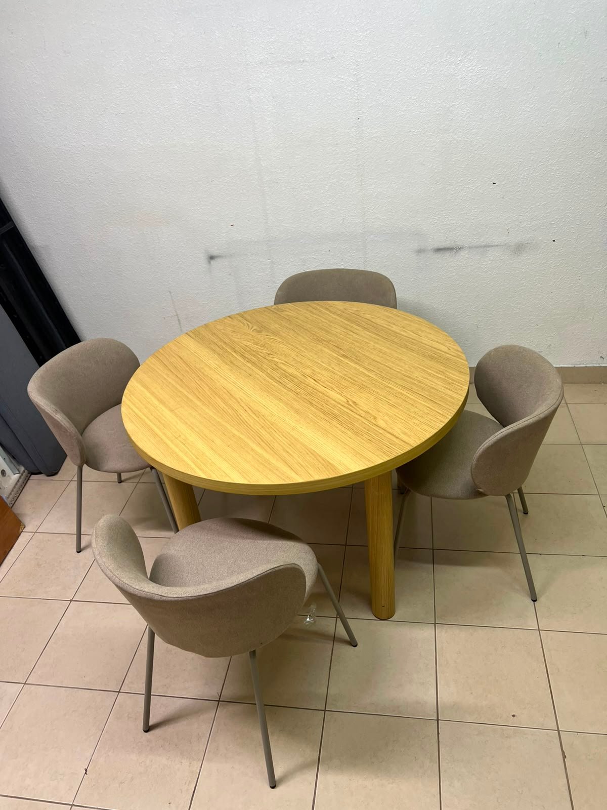 5-Piece Modern Scandinavian Dining Set – Round Light Oak Table with Chunky Legs & 4 Taupe/Grey Upholstered Chairs with Metal Legs - Image 6
