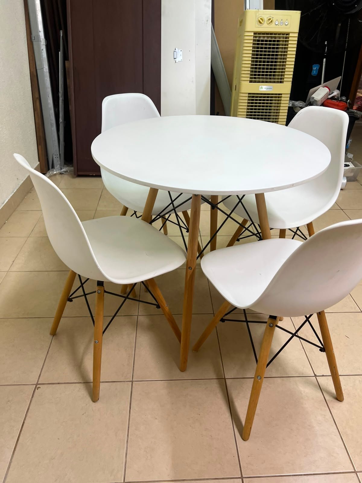 Modern 5-Piece White Dining Set – Round Table with Wood Legs & 4 Mid-Century Molded Chairs with Wood Dowel Legs & Black Metal Eiffel Cross-Bracing - Image 8