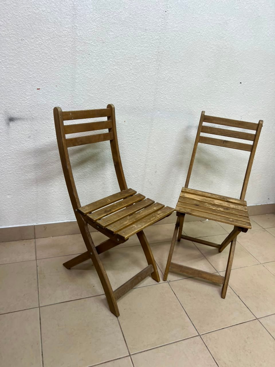 Set of 2 Classic Wooden Folding Chairs – Natural Brown Finish with Slatted Seat & Backrest for Indoor/Outdoor Use - Image 2