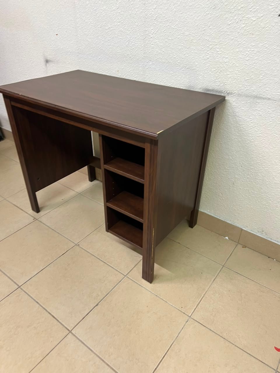 Compact Dark Brown Wooden Writing Desk / Study Table with Attached 3-Tier Side Bookshelf – Space-Saving Home Office Workstation with Storage Shelves - Image 3