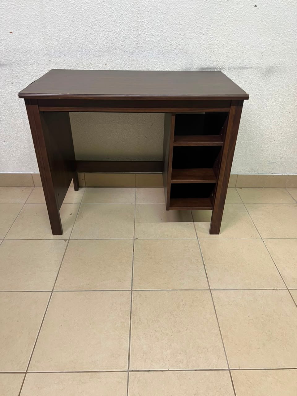 Compact Dark Brown Wooden Writing Desk / Study Table with Attached 3-Tier Side Bookshelf – Space-Saving Home Office Workstation with Storage Shelves - Image 8