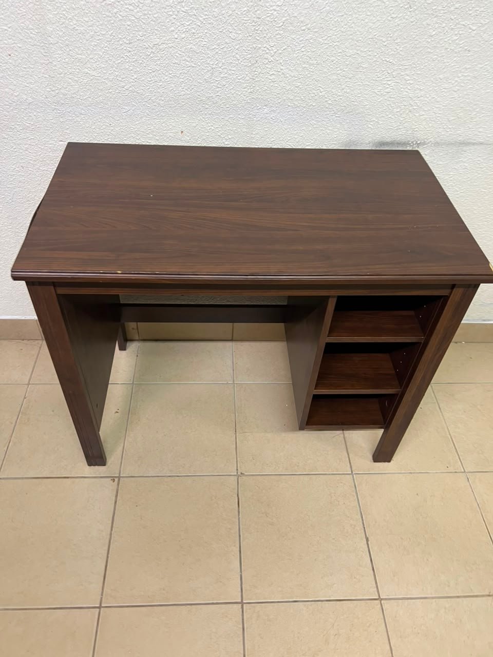 Compact Dark Brown Wooden Writing Desk / Study Table with Attached 3-Tier Side Bookshelf – Space-Saving Home Office Workstation with Storage Shelves - Image 9