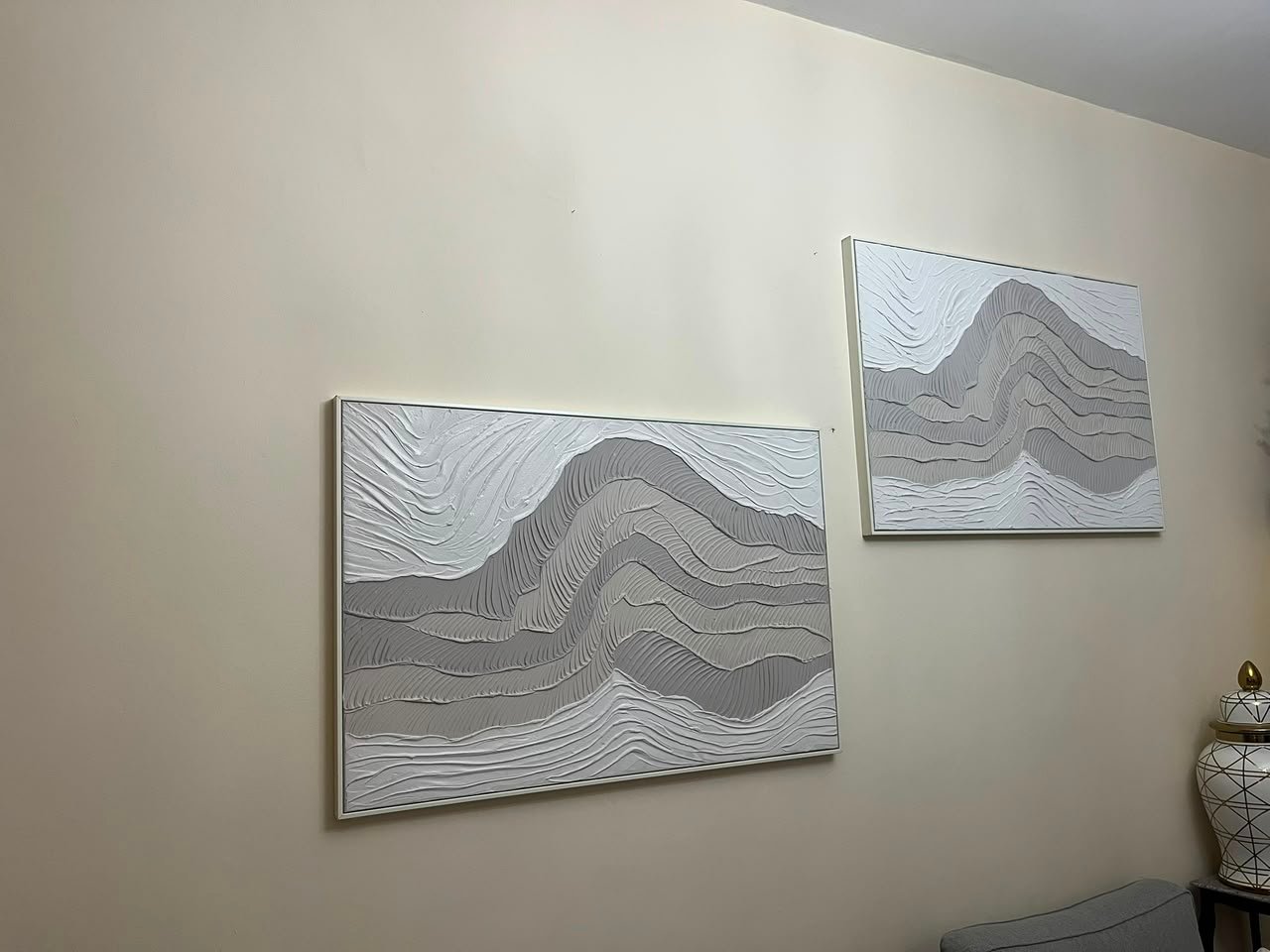 Set of 2 Modern White & Grey 3D Textured Wall Art – Minimalist Plaster Wave Design with Silver Framed Canvas for Living Room & Bedroom - Image 2