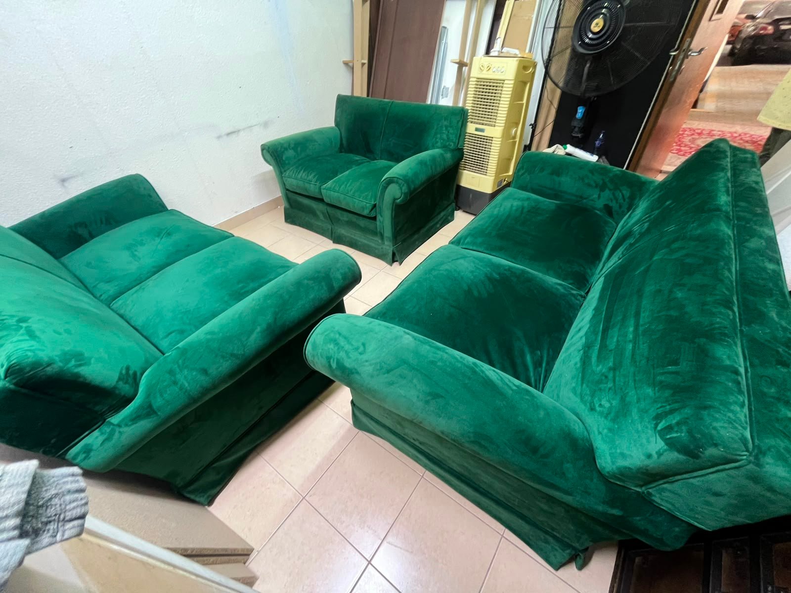 Classic Emerald Green Velvet Sofa Set – 3-Piece Living Room Suite with 2-Seater, Armchair & Loveseat, Plush Rolled Arms - Image 7