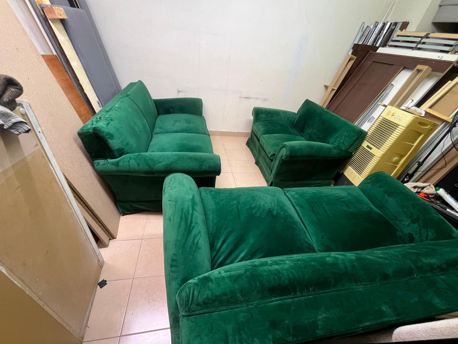 Classic Emerald Green Velvet Sofa Set – 3-Piece Living Room Suite with 2-Seater, Armchair & Loveseat, Plush Rolled Arms