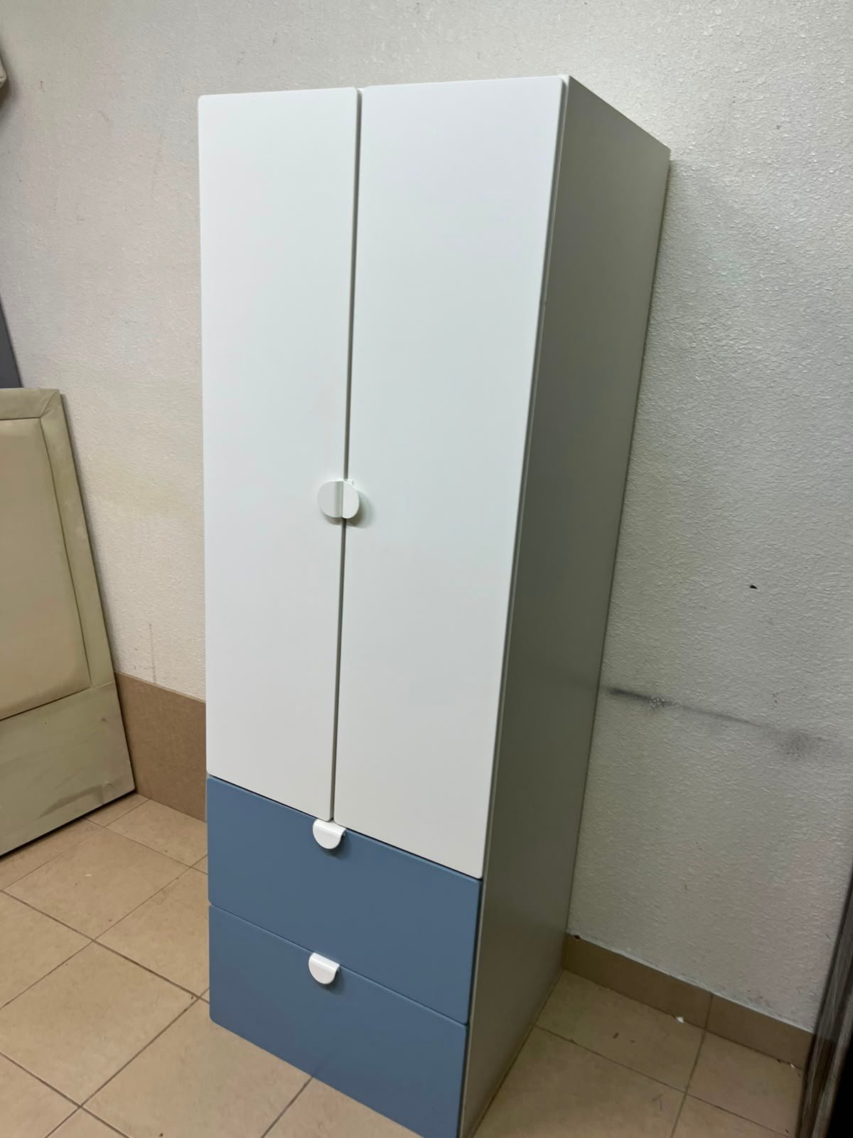 Modern Two-Tone Wardrobe / Closet – White Double-Door Cabinet with Blue Bottom Drawers & Sleek Semi-Circle Handles - Image 5