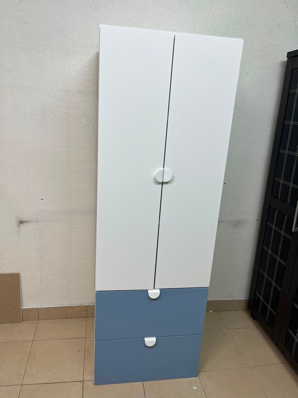 Modern Two-Tone Wardrobe / Closet – White Double-Door Cabinet with Blue Bottom Drawers & Sleek Semi-Circle Handles - Image 6