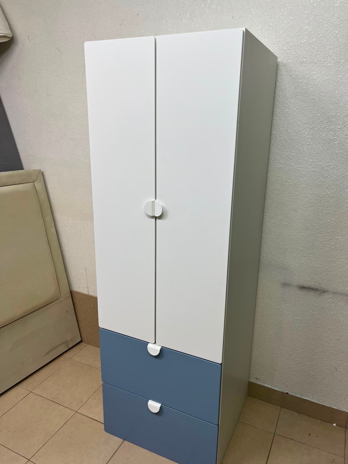 Modern Two-Tone Wardrobe / Closet – White Double-Door Cabinet with Blue Bottom Drawers & Sleek Semi-Circle Handles