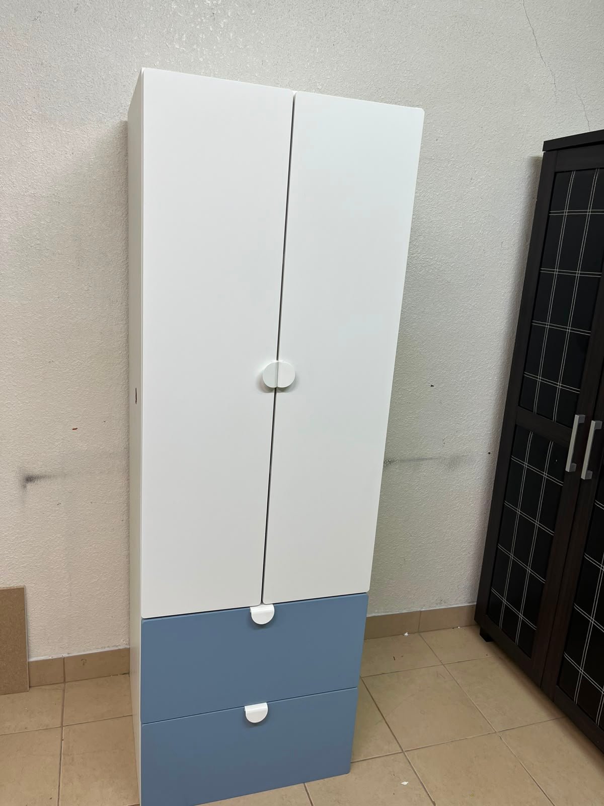 Modern Two-Tone Wardrobe / Closet – White Double-Door Cabinet with Blue Bottom Drawers & Sleek Semi-Circle Handles - Image 9