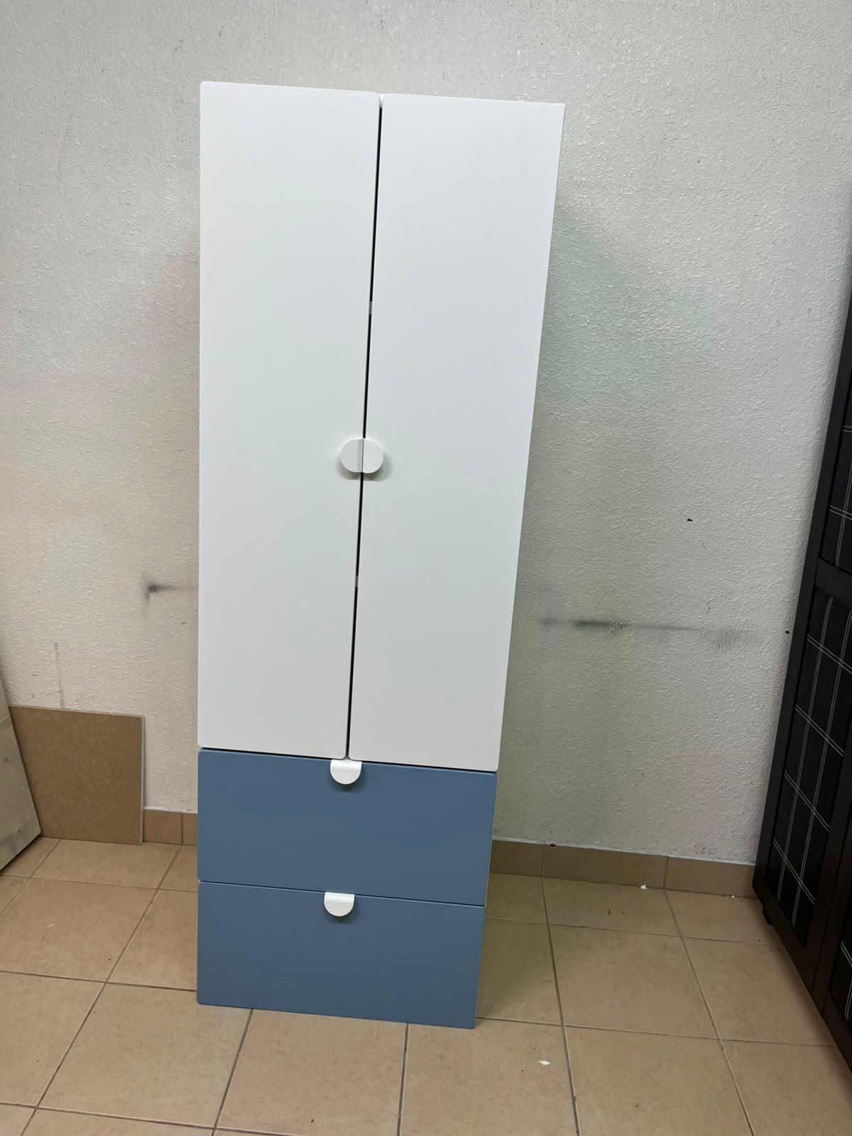 Modern Two-Tone Wardrobe / Closet – White Double-Door Cabinet with Blue Bottom Drawers & Sleek Semi-Circle Handles - Image 11