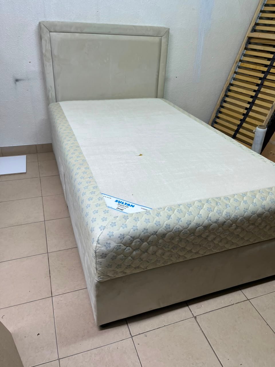 Classic Single Bed Frame with Cream Upholstered Headboard & Floral Quilted Mattress – Solid Bedroom Set with Divan Base - Image 14