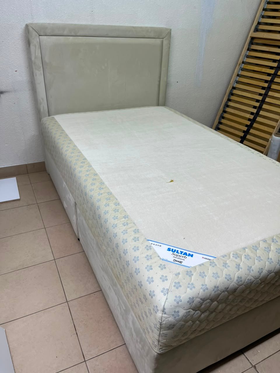 Classic Single Bed Frame with Cream Upholstered Headboard & Floral Quilted Mattress – Solid Bedroom Set with Divan Base - Image 15