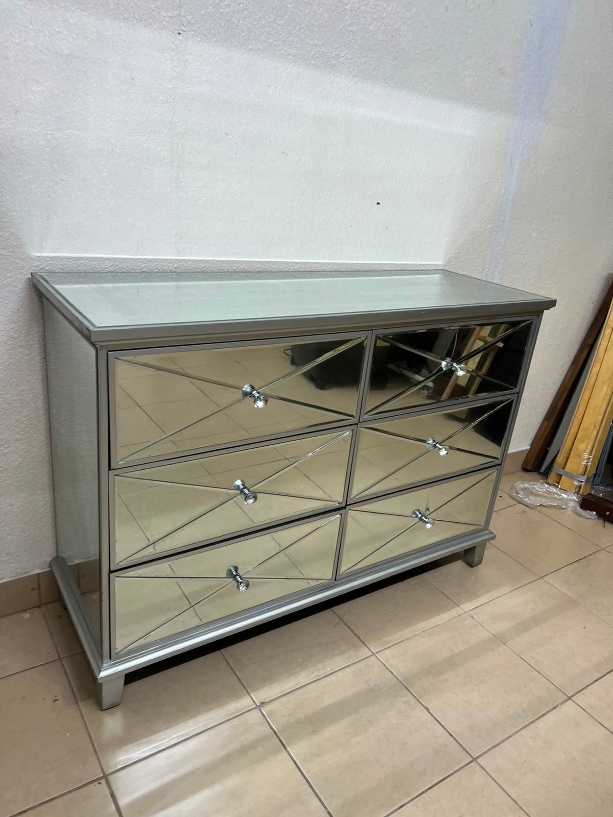 Modern Mirrored 6-Drawer Chest / Dresser – Luxurious Silver Glass Storage Cabinet with Faux Diamond Pulls & Glass Top - Image 5
