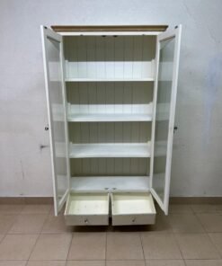 An antique-style display cabinet (vitrine) with two glass doors and an ivory frame with a wooden top. - Image 2