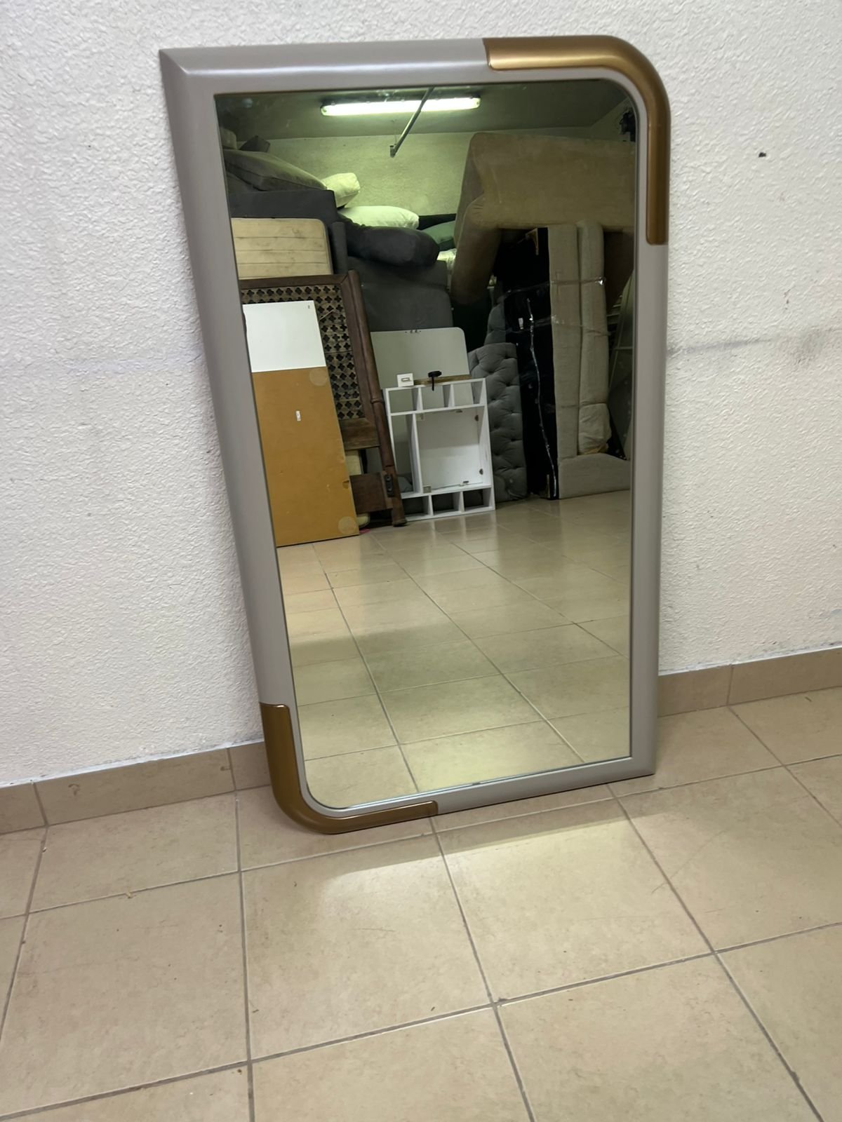 Modern Grey & Gold Framed Mirror – Contemporary Rounded Rectangular Mirror with Gold Corner Accents for Living Room & Bedroom