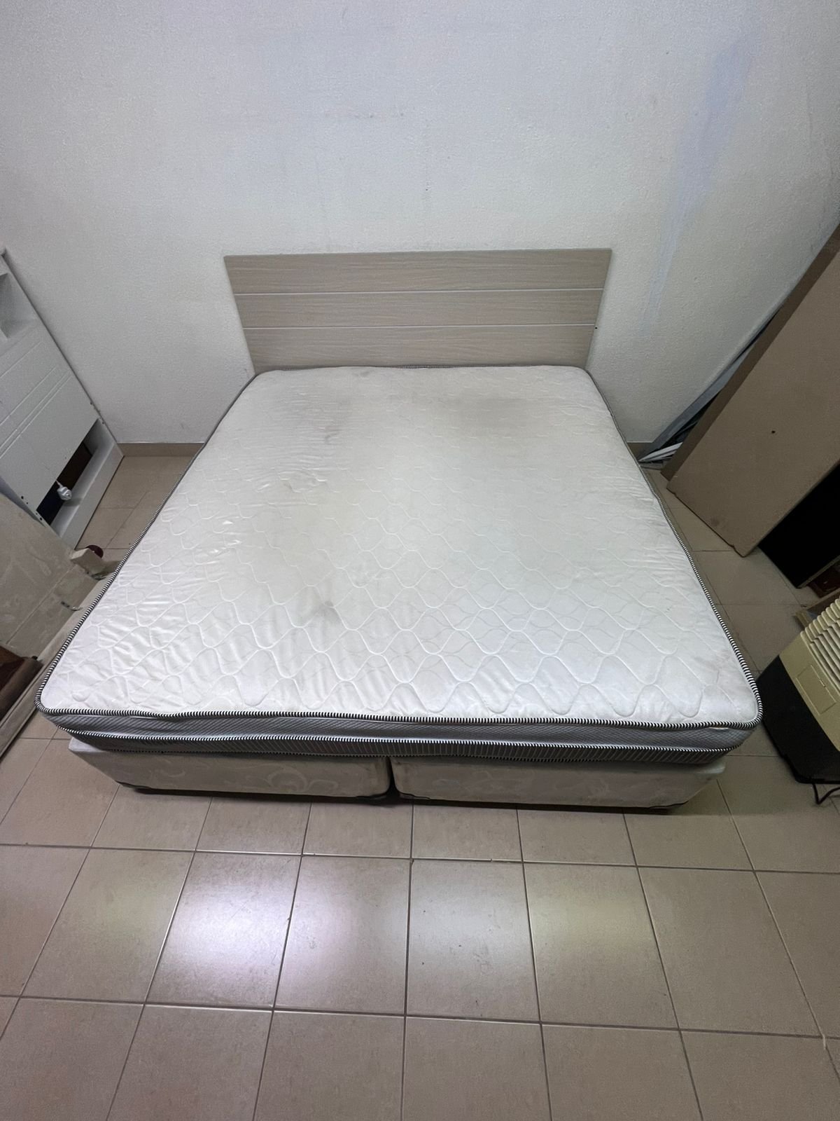 Modern Light Wood Bed Frame with Headboard & White Quilted Mattress – Complete Divan Bed Set with Grey Base for Bedroom & Guest Room - Image 6