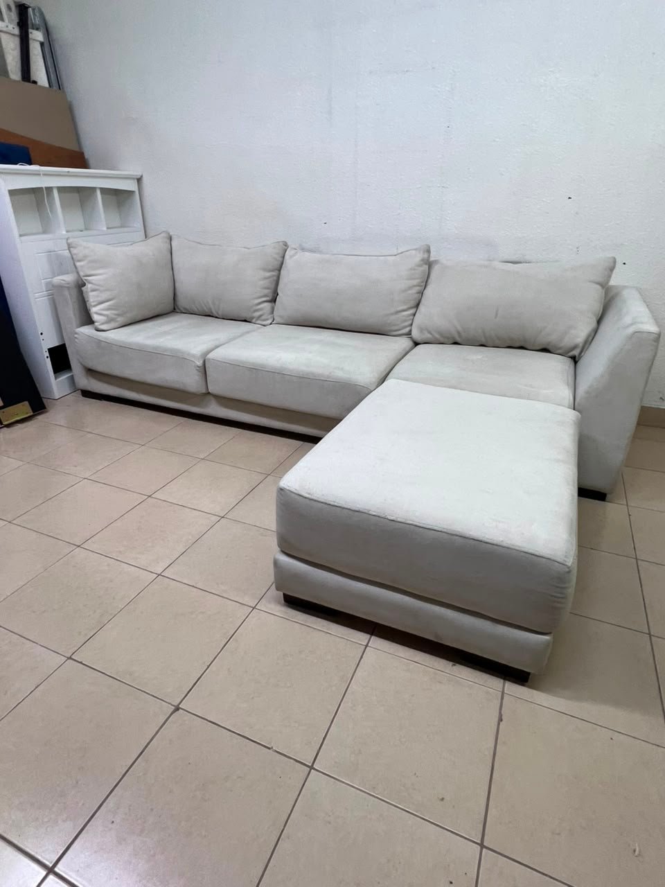 Modern Cream Fabric L-Shaped Sectional Sofa with Ottoman – Plush 3-Seater Couch with Fluffy Back Cushions & Solid Base for Living Room & Apartments - Image 3
