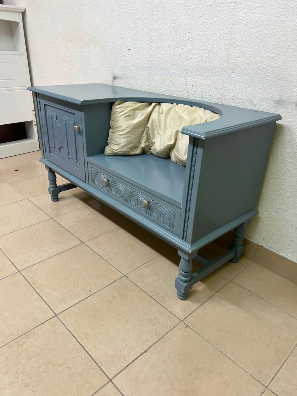 Classic Vintage Blue Storage Bench / Entryway Seat – Antique Style with Ornate Cabinet, Carved Drawer & Cream Cushion - Image 2