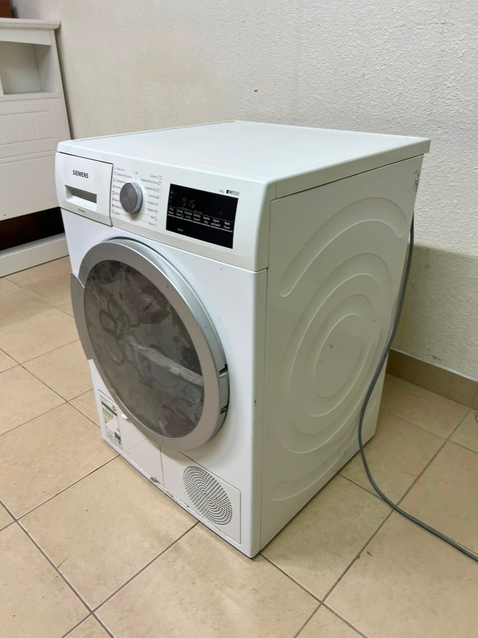 Siemens iQ500 9 kg Heat Pump Dryer – White Front Load Condenser Tumble Dryer - Image 7