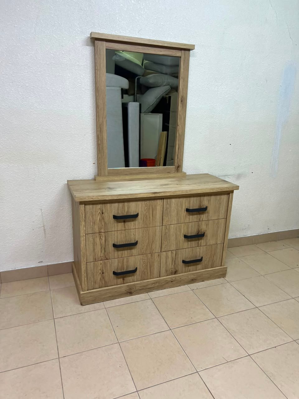 Modern Light Oak Dresser with Mirror – Rustic Wood 5-Drawer Chest with Black Metal Handles & Matching Frame for Bedroom & Vanity - Image 4