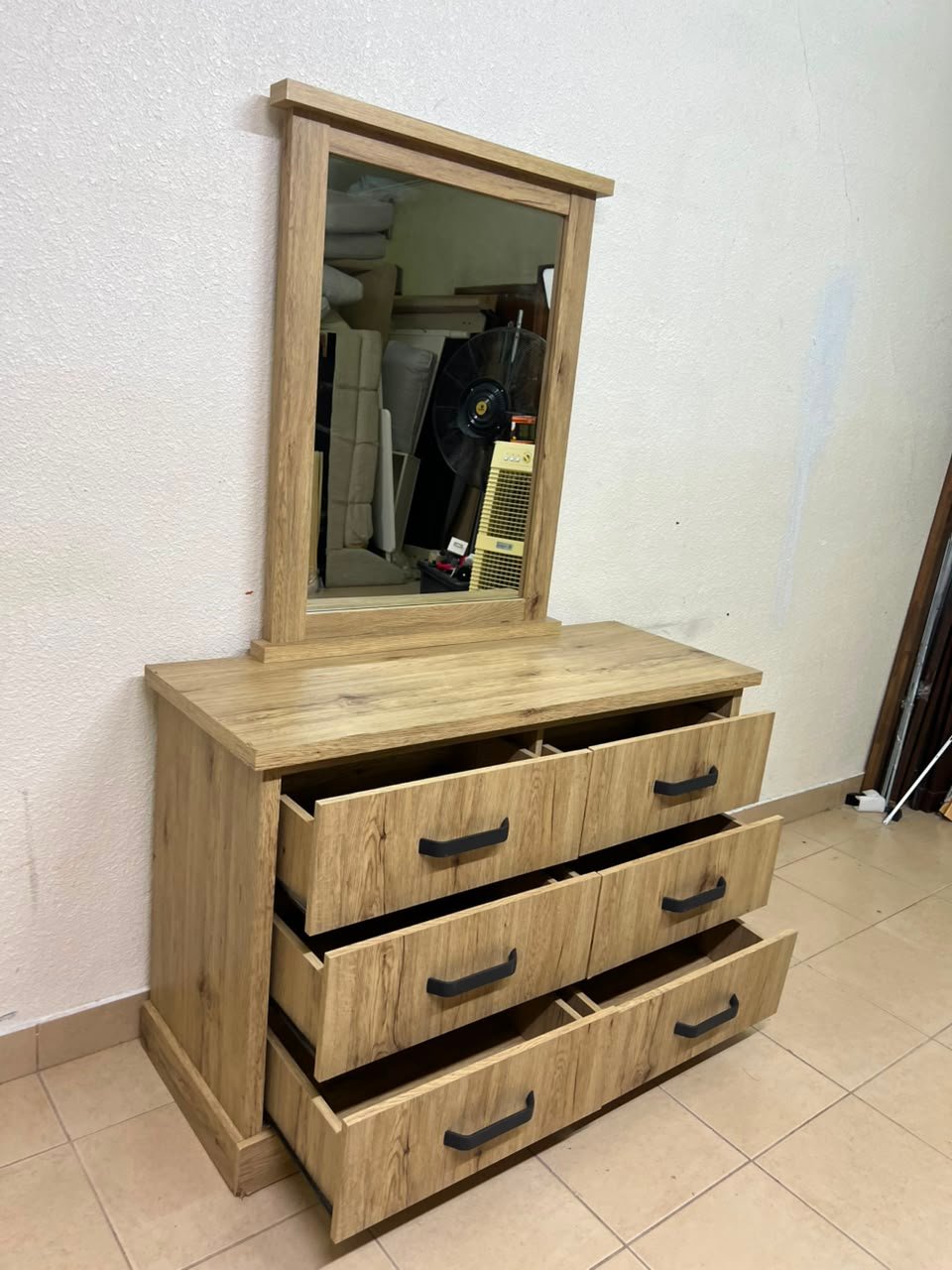 Modern Light Oak Dresser with Mirror – Rustic Wood 5-Drawer Chest with Black Metal Handles & Matching Frame for Bedroom & Vanity - Image 9