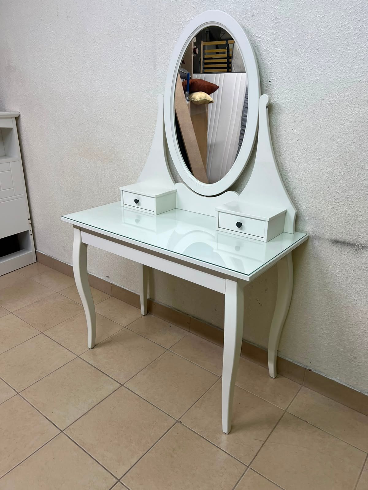 Classic White Vanity Dressing Table with Oval Mirror & Glass Top – Elegant Makeup Desk with 2 Drawers & Curved Cabriole Legs - Image 6