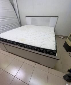 Modern Grey & White Bed Frame with Quilted Mattress – Two-Tone Wooden Headboard, White Base & Dark Floral Border for Bedroom & Guest Room