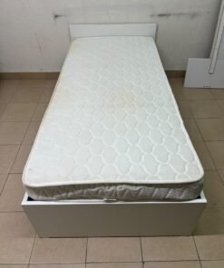 Modern White Bed Frame with Quilted Mattress – Minimalist Wooden Bed with Headboard & White Storage Base for Bedroom & Guest Room