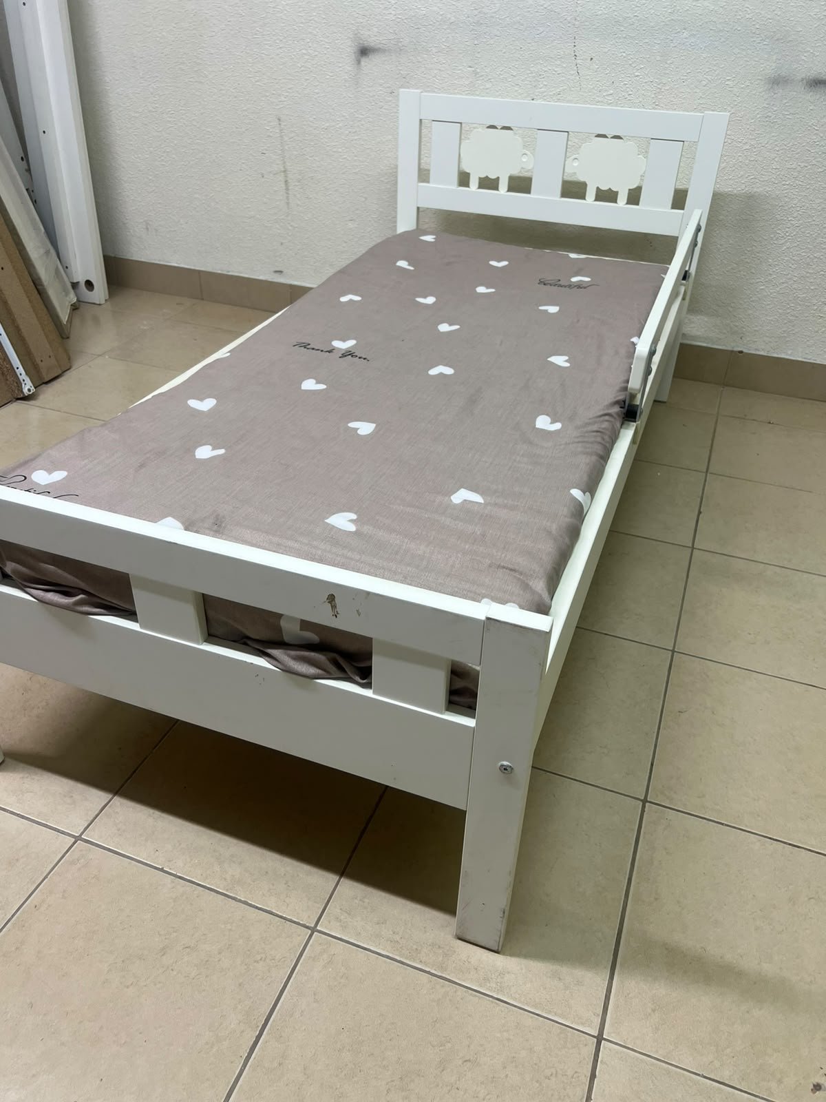A white wooden cot, believed to be the KRITTER model from IKEA UAE, measuring approximately 70 x 160 cm, and comes with a side guard rail - Image 6