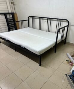 This is a black metal daybed that extends to convert into a double bed or a sofa; it closely resembles the IKEA FYRESDAL daybed frame (80x200 cm). - Image 13