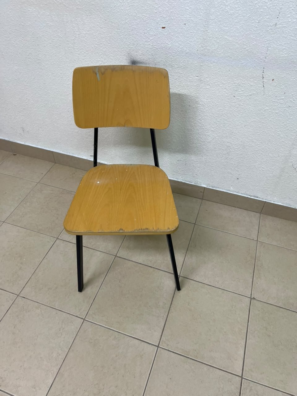 Classic school chair featuring a plywood seat and backrest, and a black metal frame. - Image 4