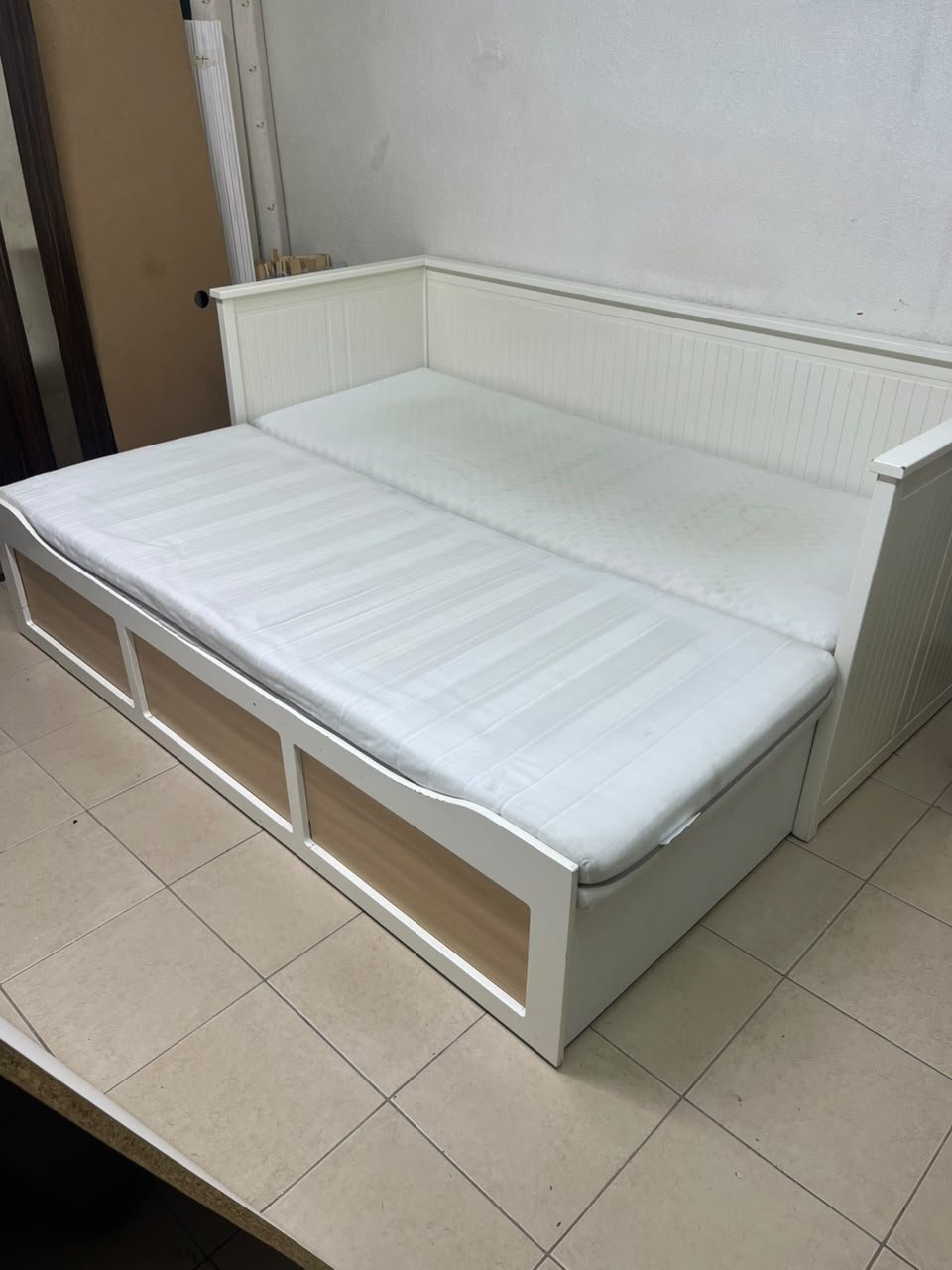 IKEA HEMNES daybed frame in white, featuring three built-in storage drawers.
