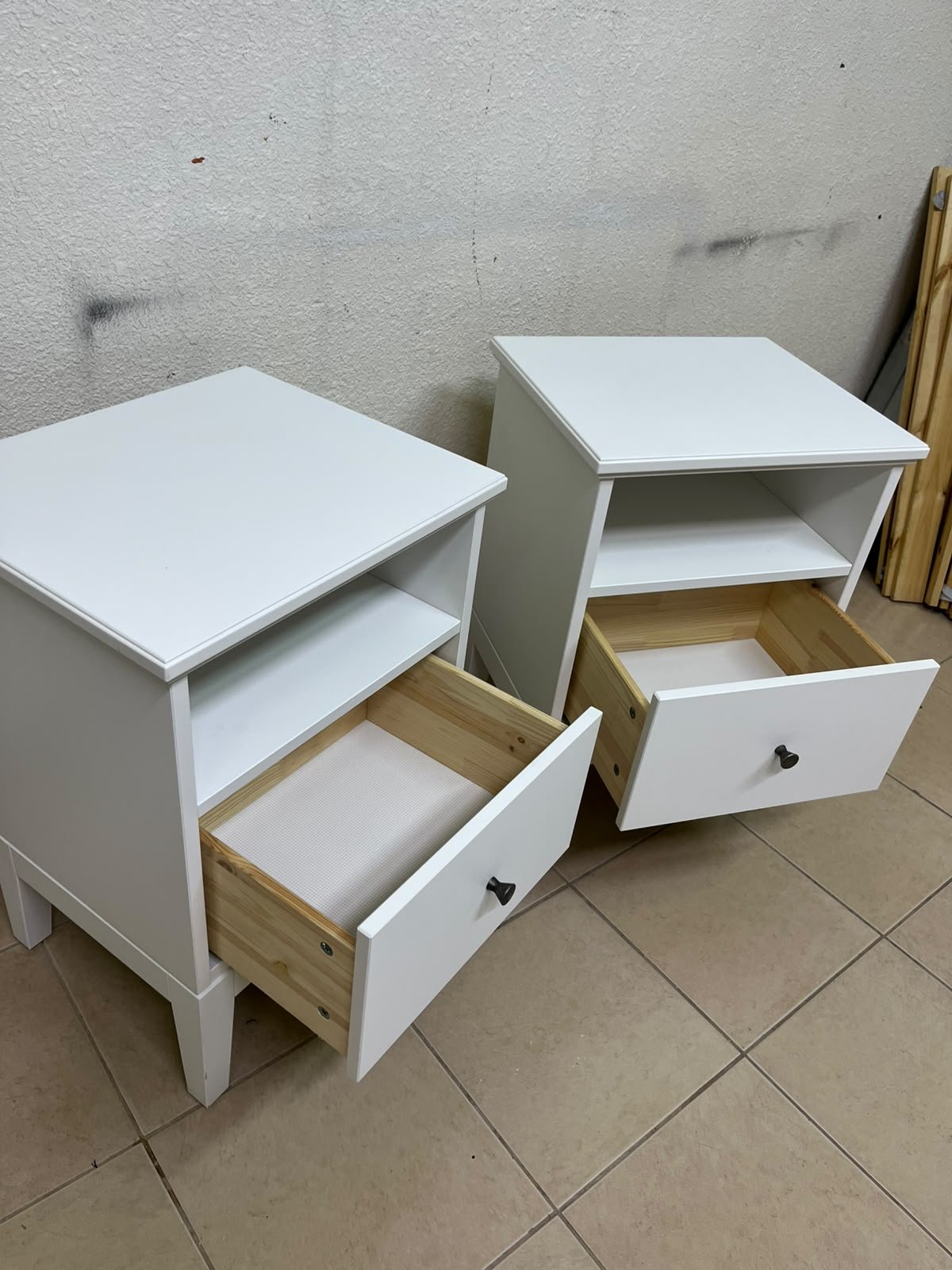 IKEA IDANÄS white bedside table, - Image 13