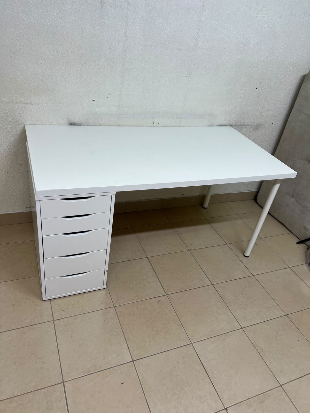 LAGKAPTEN / ALEX desk in white from IKEA - Image 4