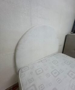 A modern single bed featuring a rounded (arched) headboard, upholstered in white or light beige fabric (such as bouclé or light-colored velvet), and including a mattress. Dimensions: 140 x 200 cm. - Image 7