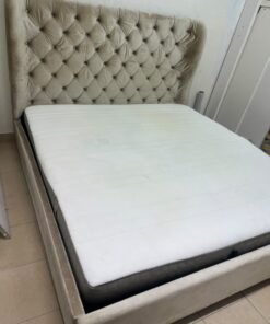 Beige upholstered double bed featuring a high, button-tufted wingback headboard. 180 x 200 cm. - Image 13