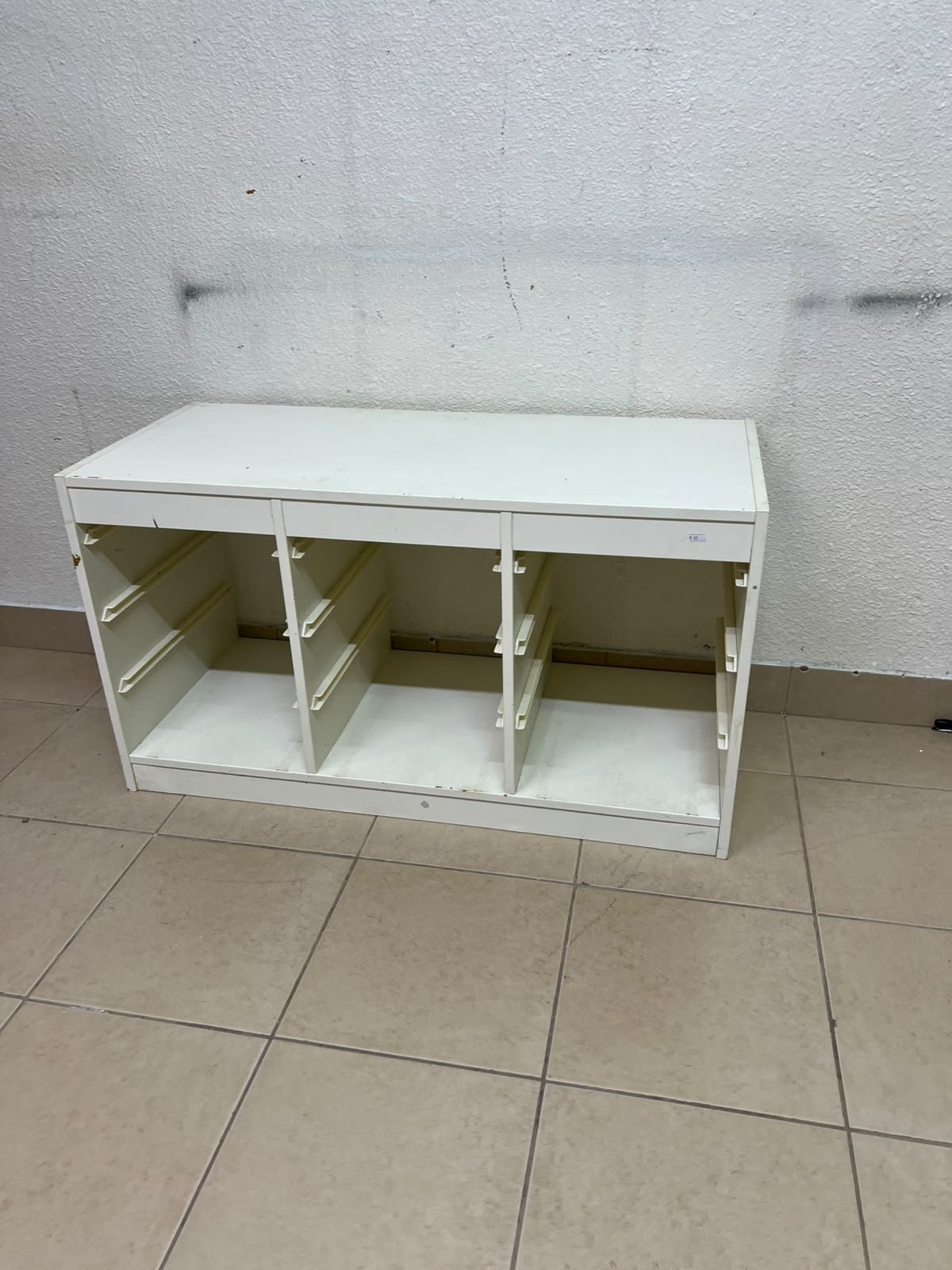 White storage frame from the IKEA TROFAST series, measuring 99x44x56 cm. - Image 9