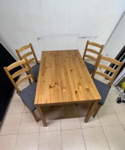 Solid wood dining table with 4 chairs (IKEA JOKKMOKK model) in an antique-stain pine finish, including grey seat cushions (IKEA JUSTINA model). - Image 3