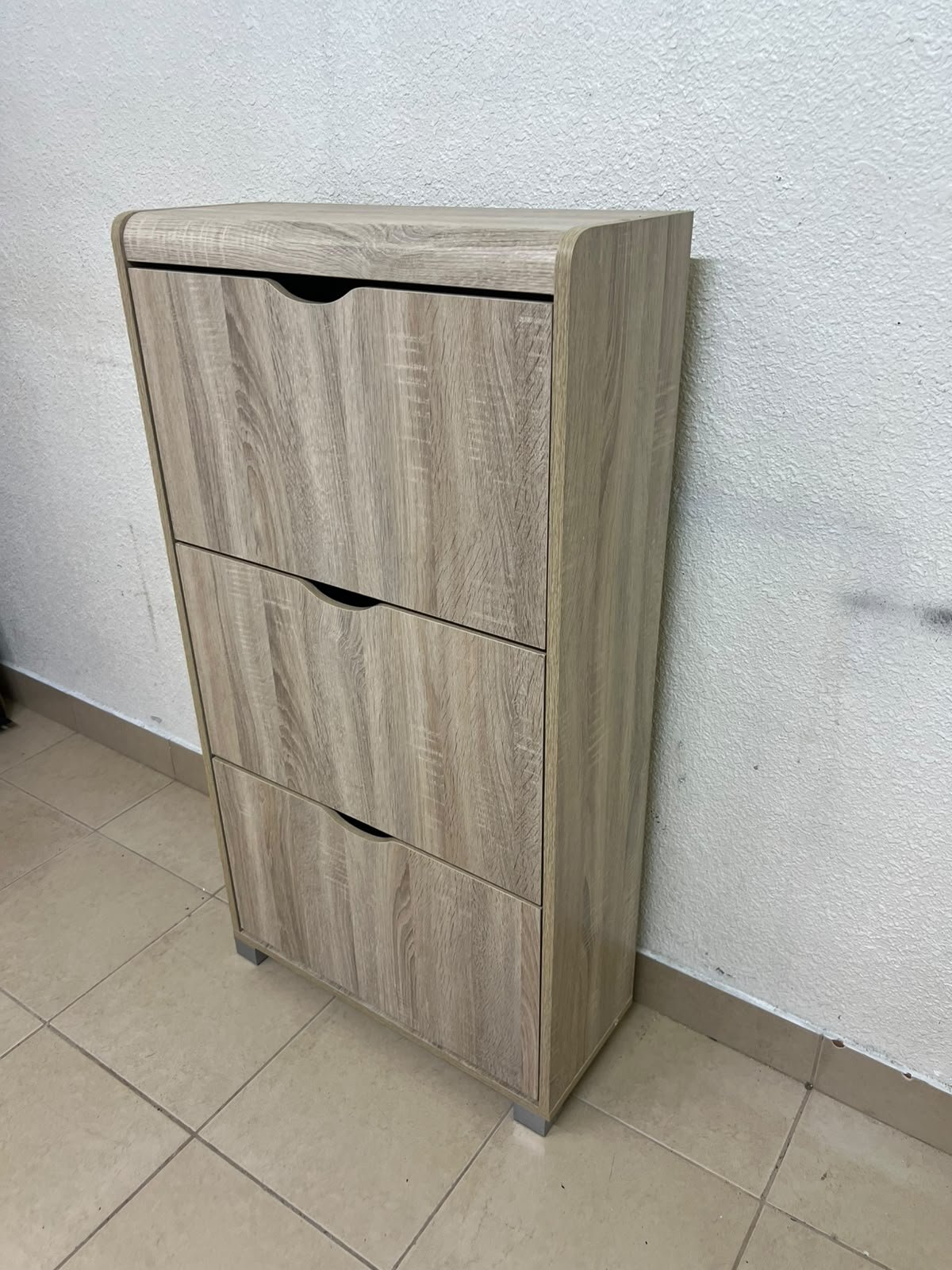 Slim 3-drawer shoe cabinet with a fold-out design, in a natural oak finish. - Image 2
