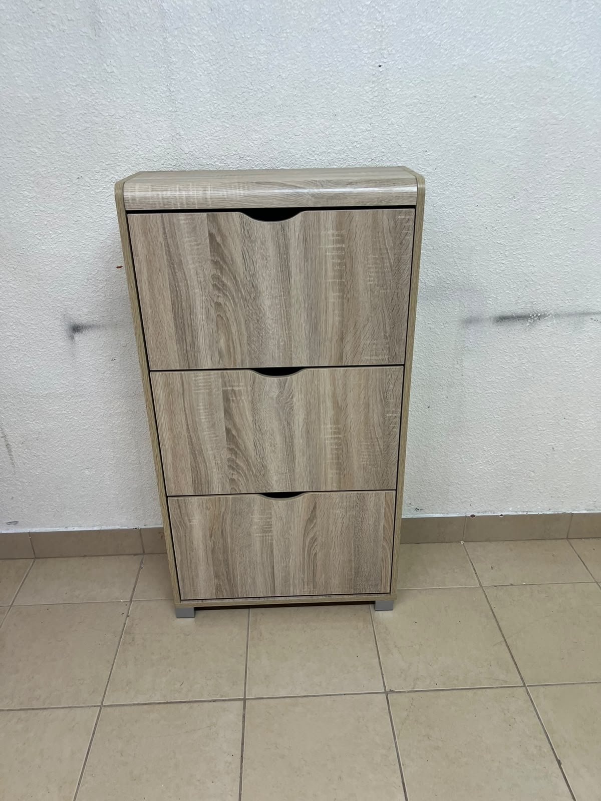 Slim 3-drawer shoe cabinet with a fold-out design, in a natural oak finish. - Image 9