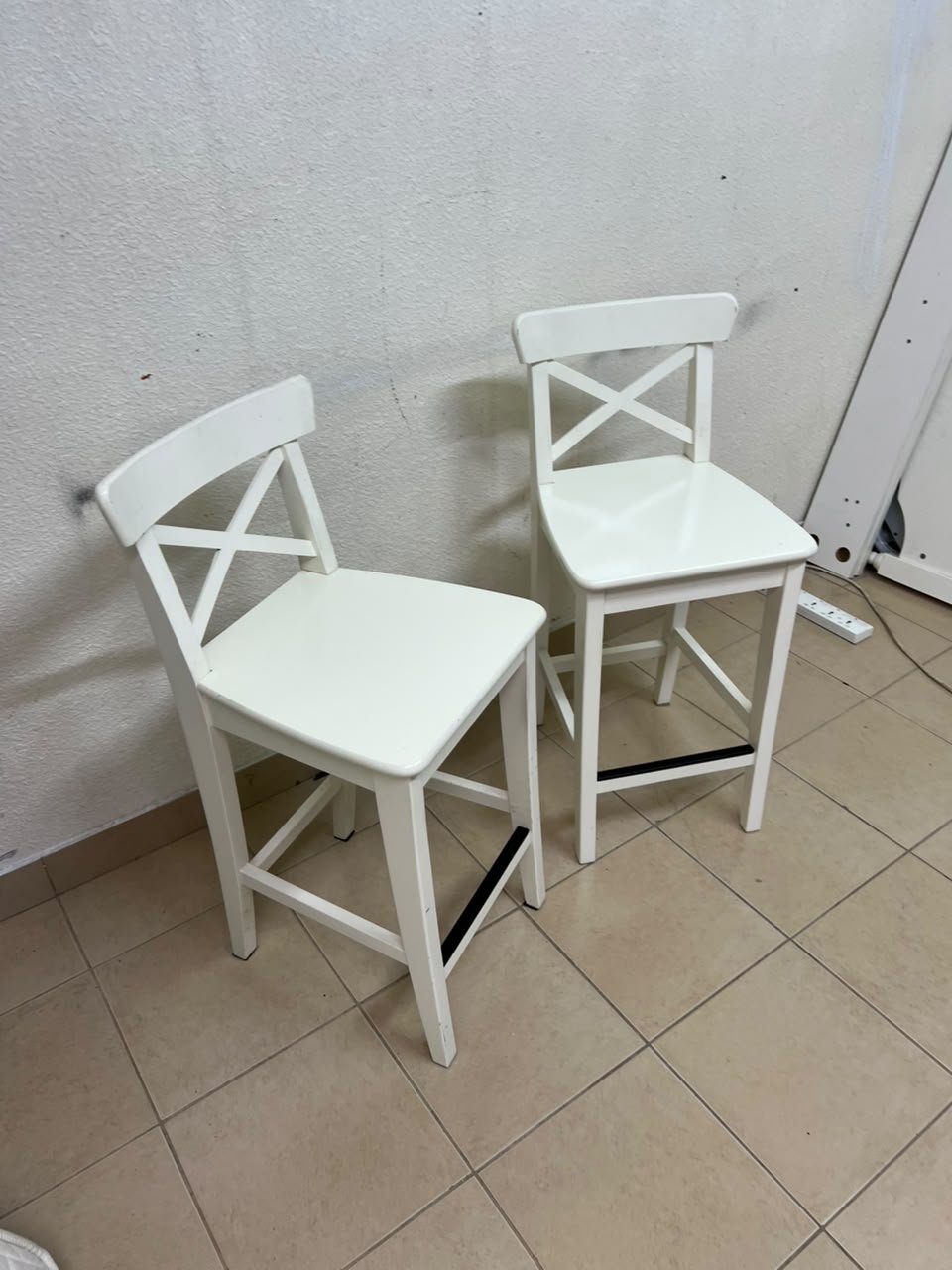 White bar stool with a backrest from IKEA (similar to the ROSENTORP high chair with backrest or the INGOLF model). - Image 3
