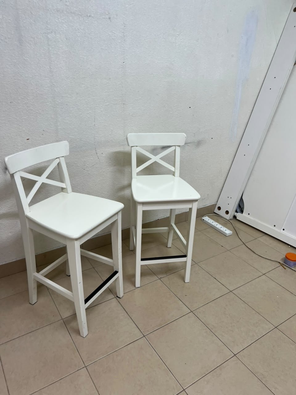 White bar stool with a backrest from IKEA (similar to the ROSENTORP high chair with backrest or the INGOLF model). - Image 6