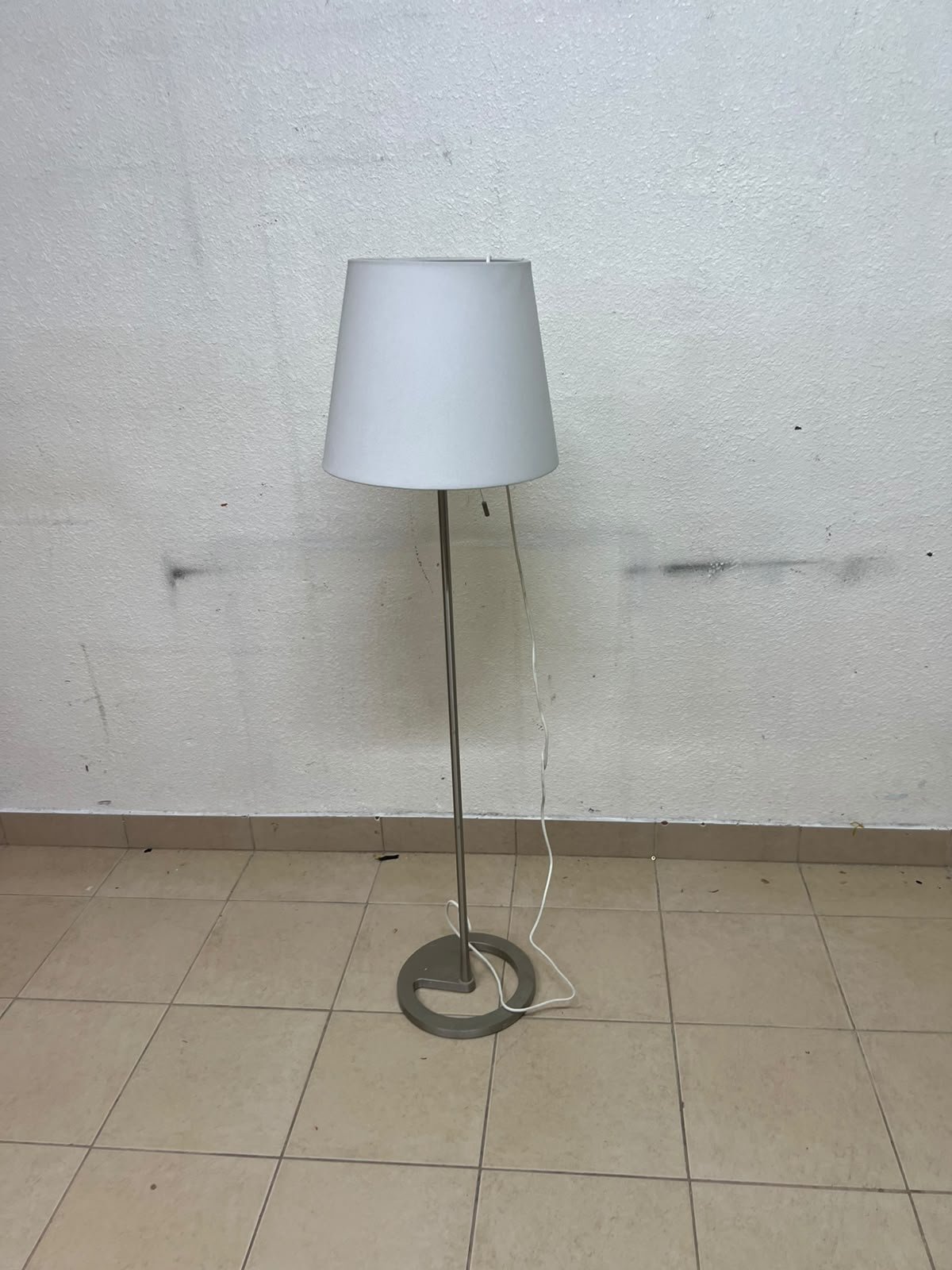 IKEA NYFORS floor lamp (nickel-plated finish with a white fabric shade), - Image 6
