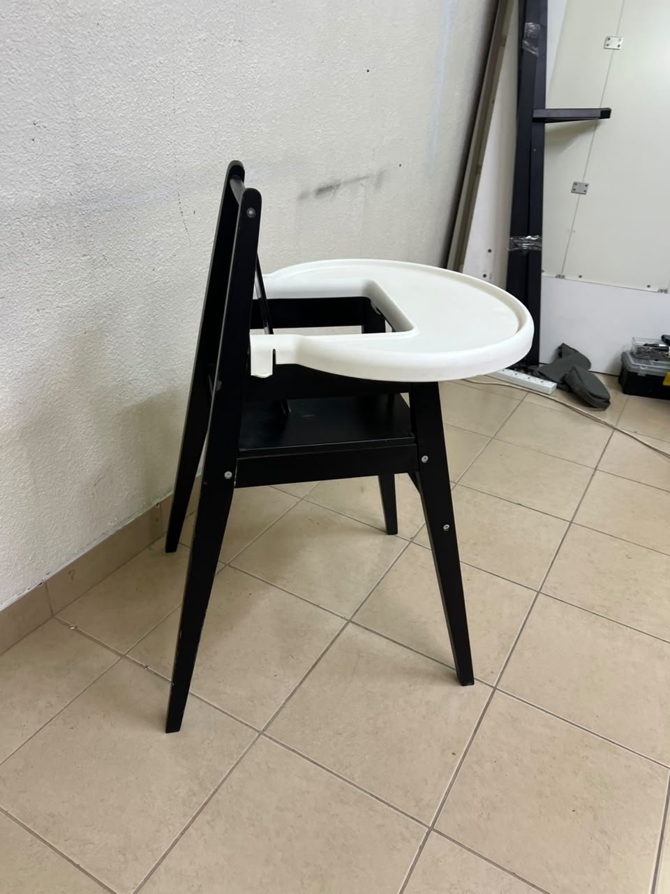 IKEA BLÅMES high chair for children, in black with a white tray. - Image 4
