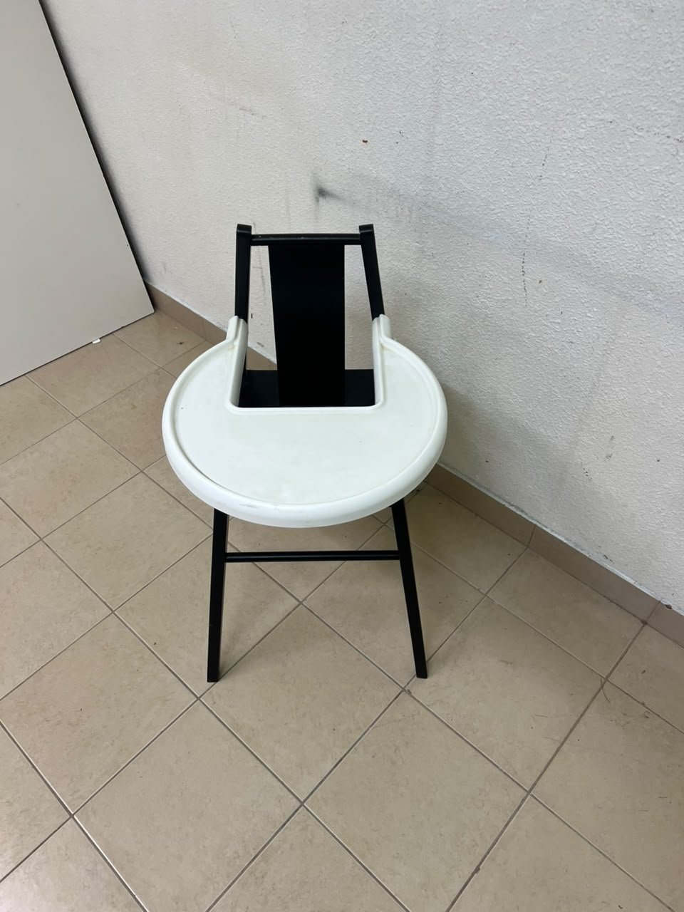 IKEA BLÅMES high chair for children, in black with a white tray. - Image 5
